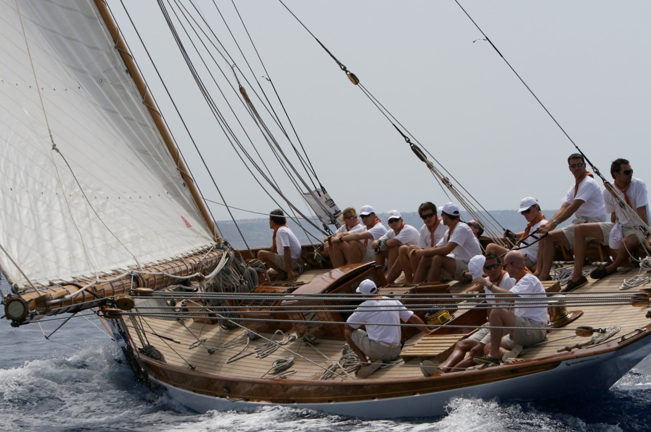 Racing on board SY Avel, Med regatta circuit